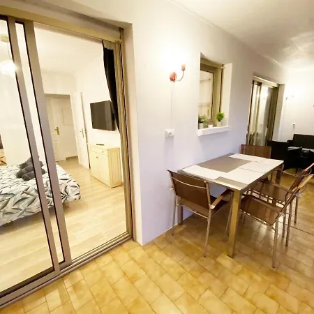 Lägenhet 2p Avec Parking, Renove, Proche Gare-plage *