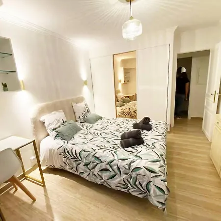 2p Avec Parking, Renove, Proche Gare-plage Lägenhet